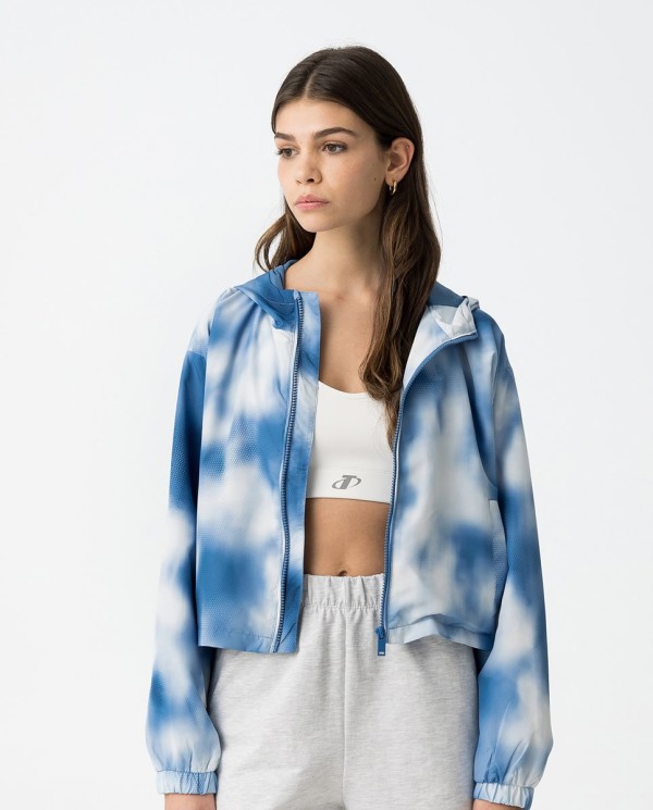 CHAQUETA CORTAVIENTOS CON CAPUCHA AZUL