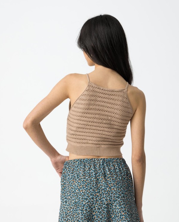 TOP TIRANTES DE TRICOT TOSTADO 2