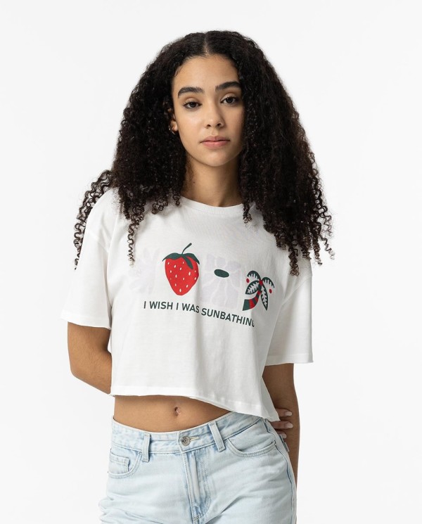 CAMISETA CROPPED CON ESTAMPADO FRONTAL NATA
