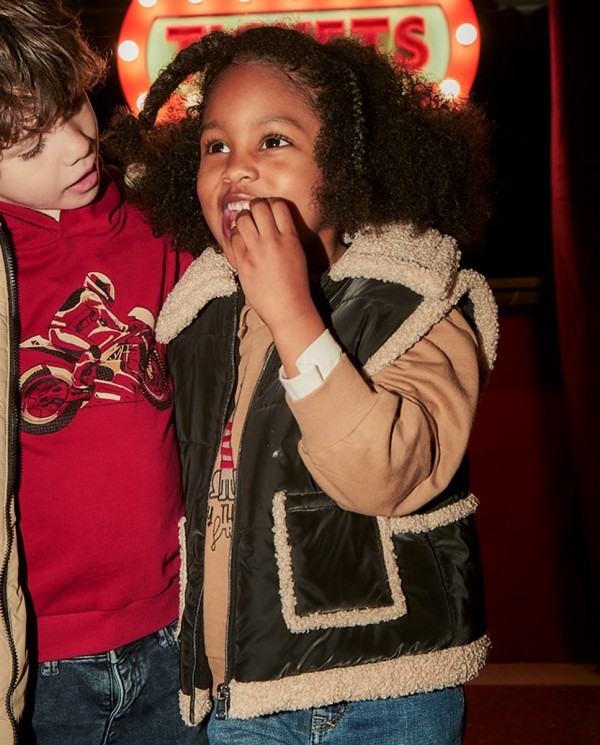 CHALECO CONTRASTES BORREGO