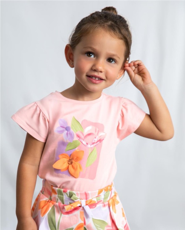 CAMISETA APLIQUE FLOR