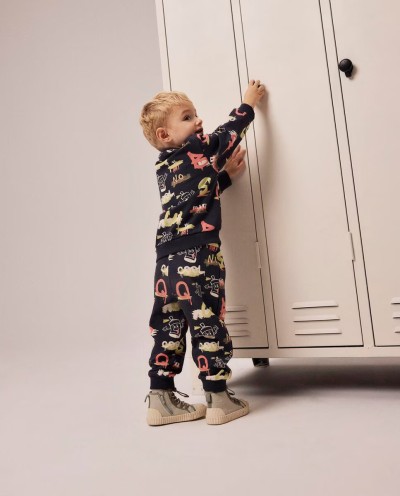 SUDADERA ESTAMPADA "GRAFITI"