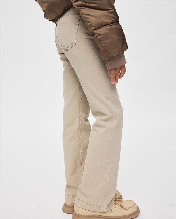 PANTALÓN FLARE BOLSILLOS 2